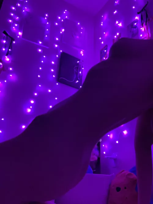 Do you want me on the top or bottom 💋