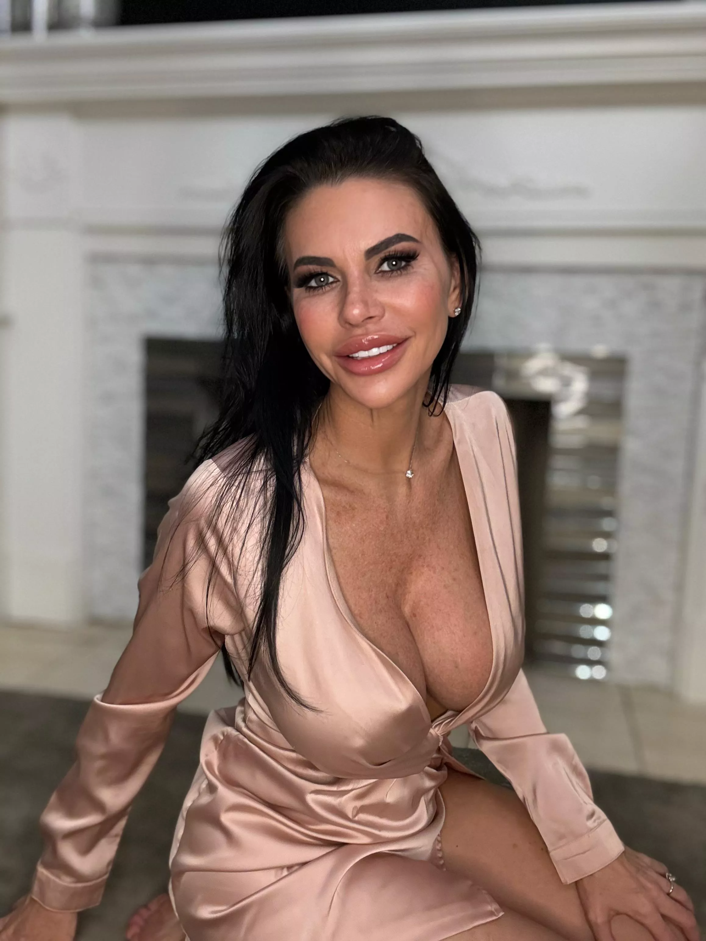 Does my smile entice you to creampie me? 😼