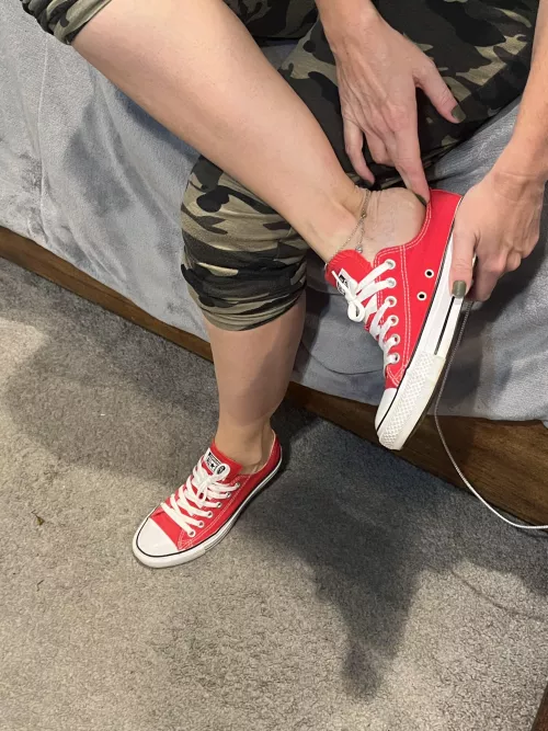 Don’t make a mess on my chucks 😈