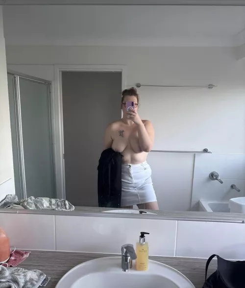 dont worry babe I’m a handful 🙈🖤