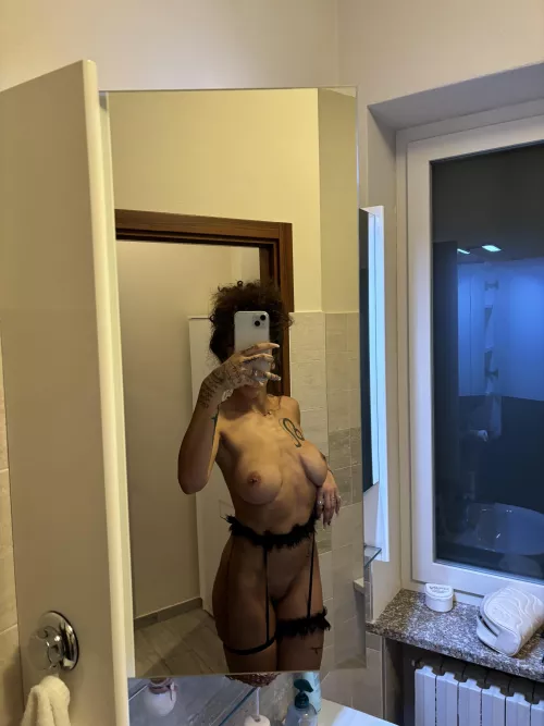 Drop a <3 for a surprise in your DMs (I actually send)