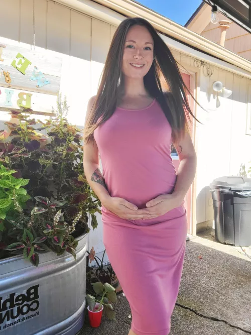 Enjoying the sunshine at 19 weeks