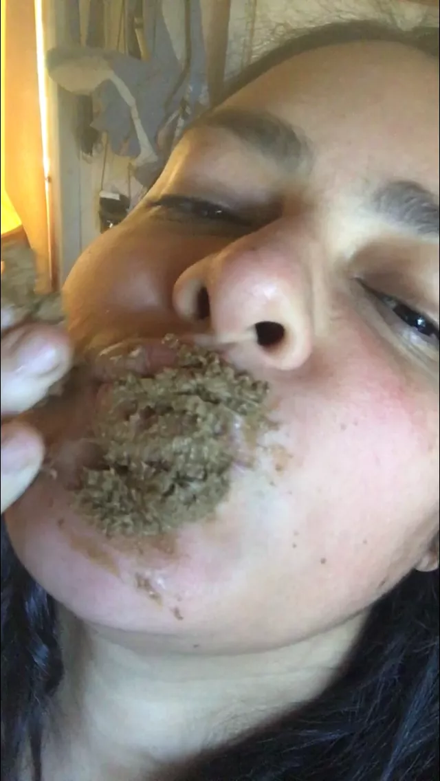 (F) Let's kiss 🔥😚🤎🥰