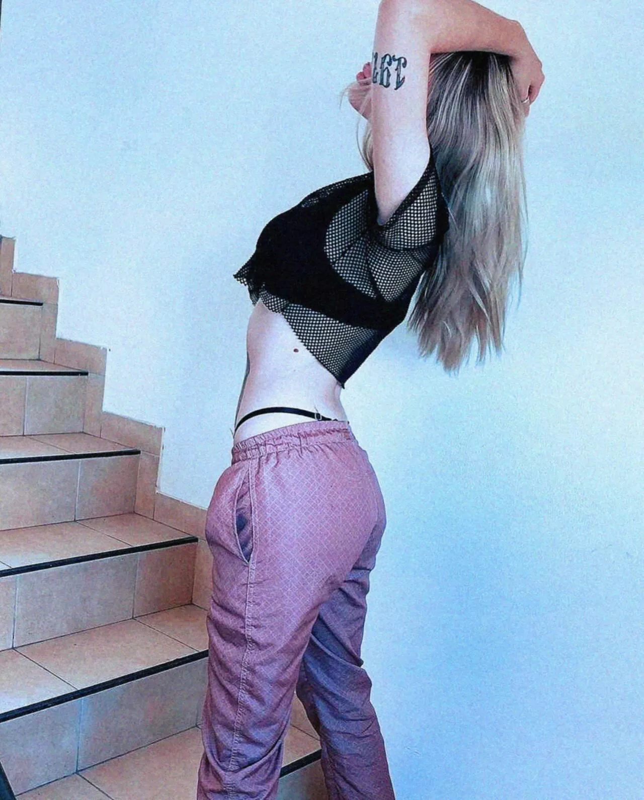 F21 Alone and craving someone to take control and my wild side