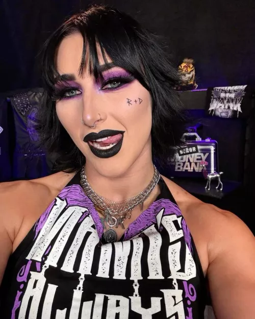 [F4f] Looking to play as this sexy woman as a Futa in a long-term sex roleplay if someone wants to play a WWE hottie!!