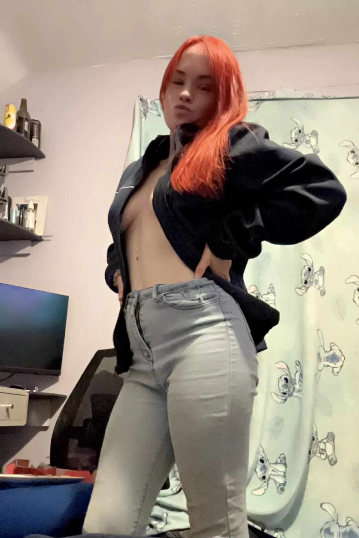 Finished work and now waiting for cock ;)