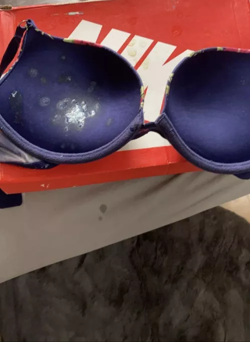 First load inside this padded bra 