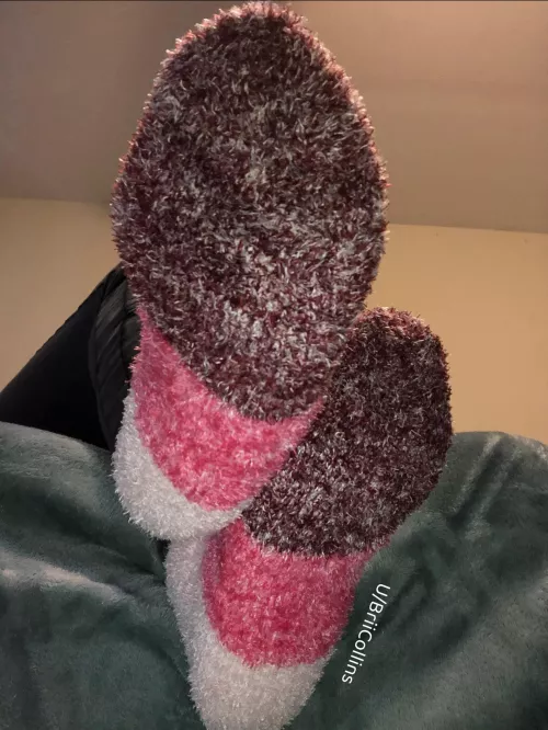 For everyone that enjoys fuzzy socks 😘💓
