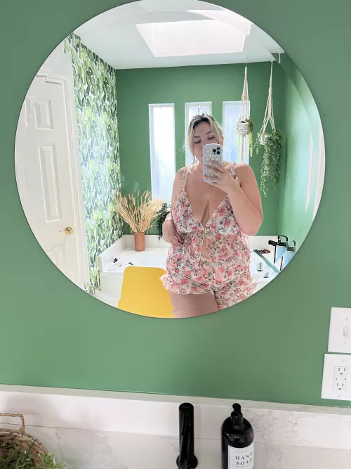 Fun and flirty floral set 