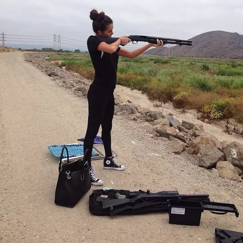 FYI, she shoots 😍