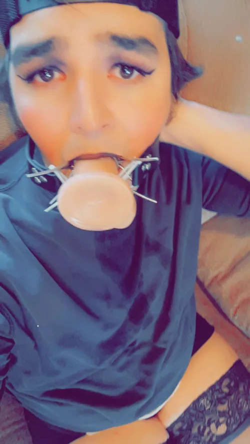 Gets hard to hold in 😝