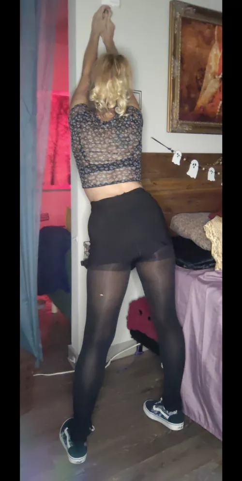 Glad it's casual tights season 