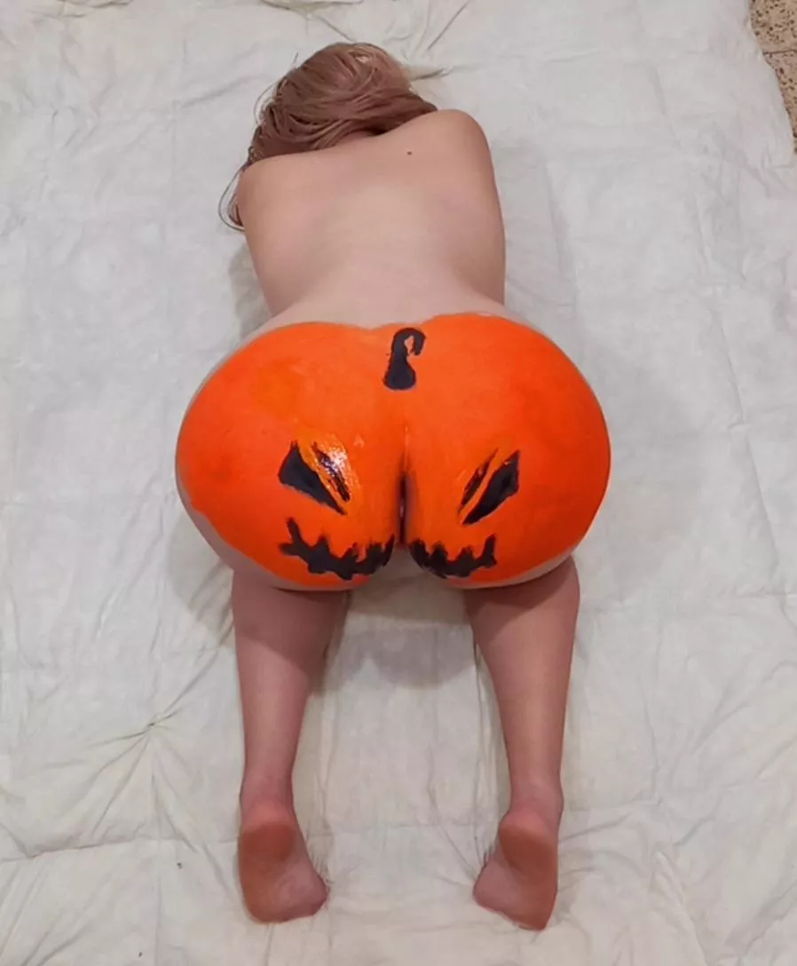 Guess what the pumpkin's nose and mouth are [F]