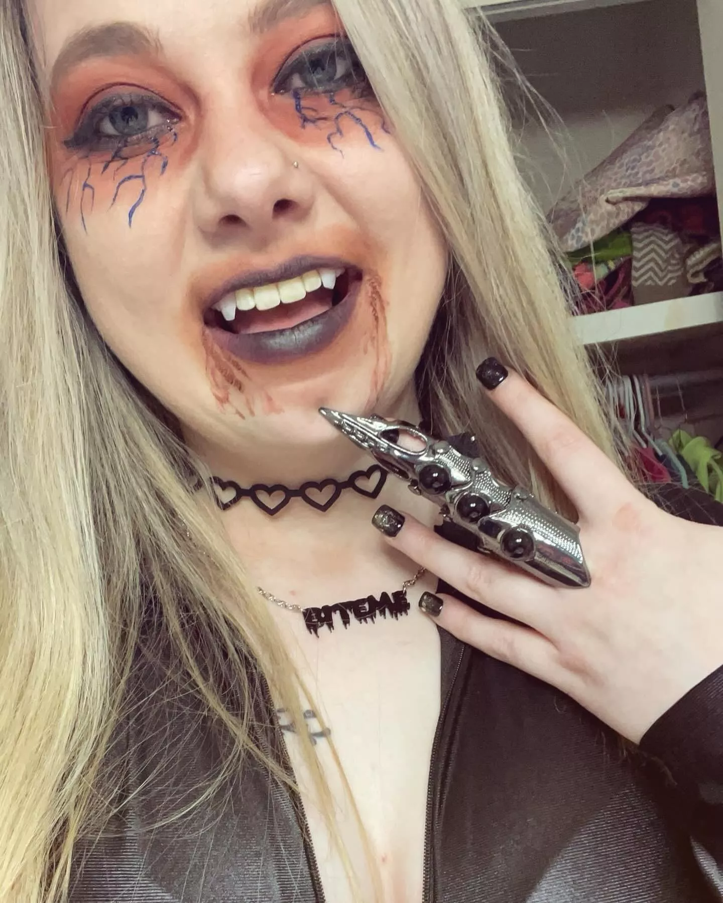 Halloween makeuppp link in comments 