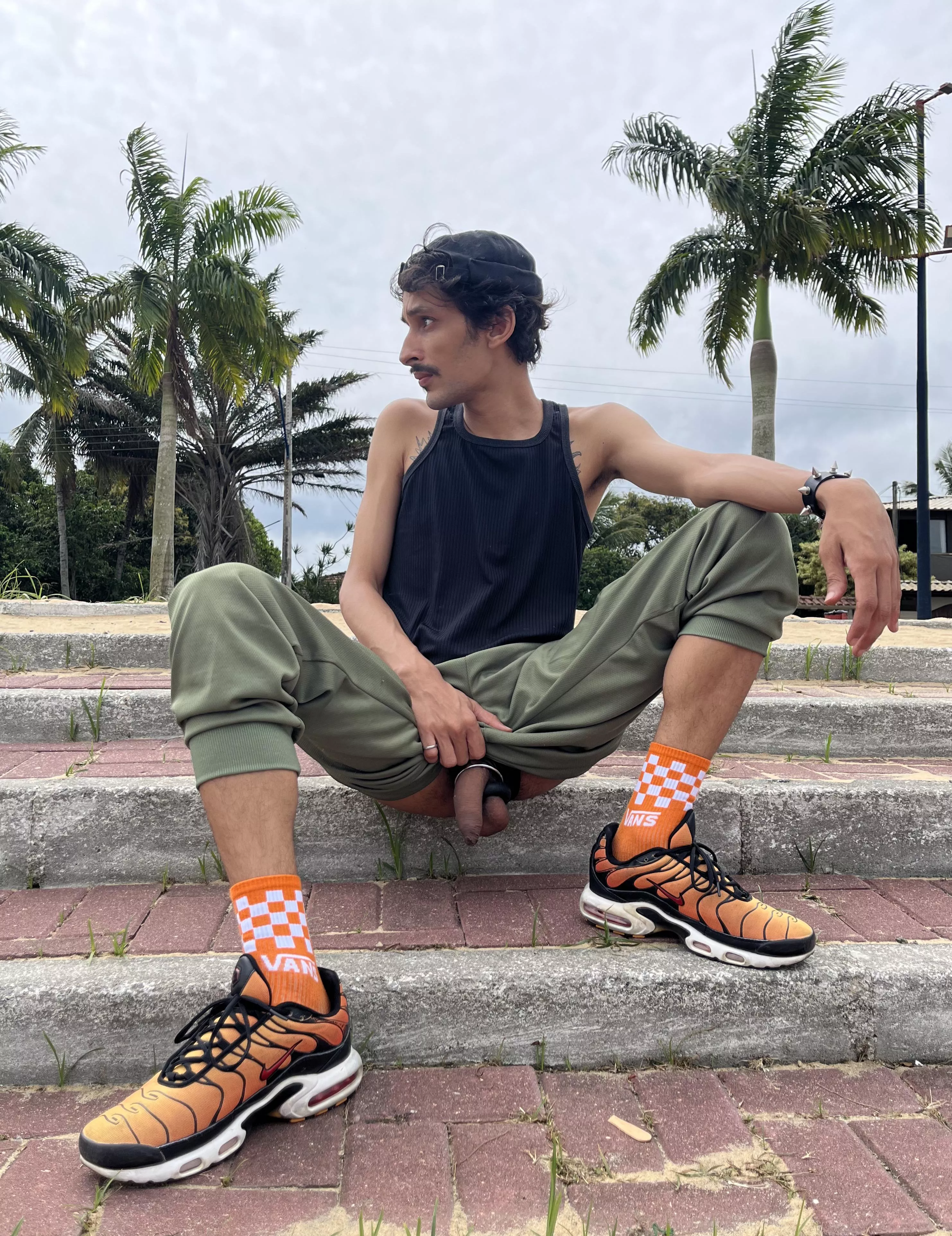 Hanging out 🫢😛😵‍💫