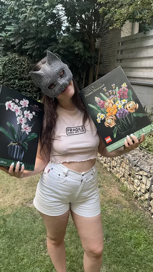 happy kitty for her new lego