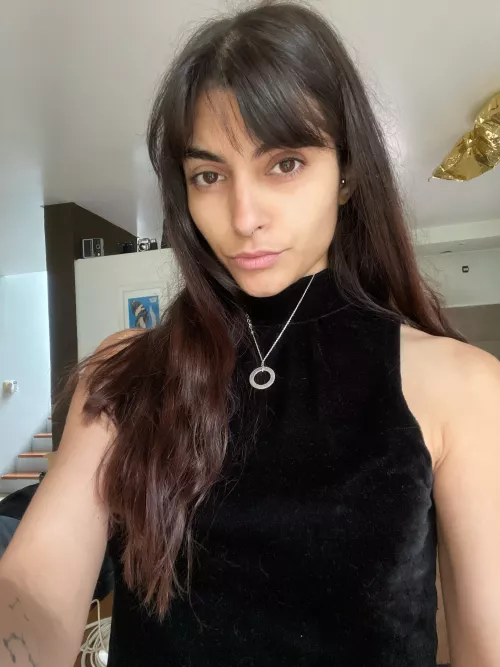 Here's your bratty princess who will take all of yours 💸.