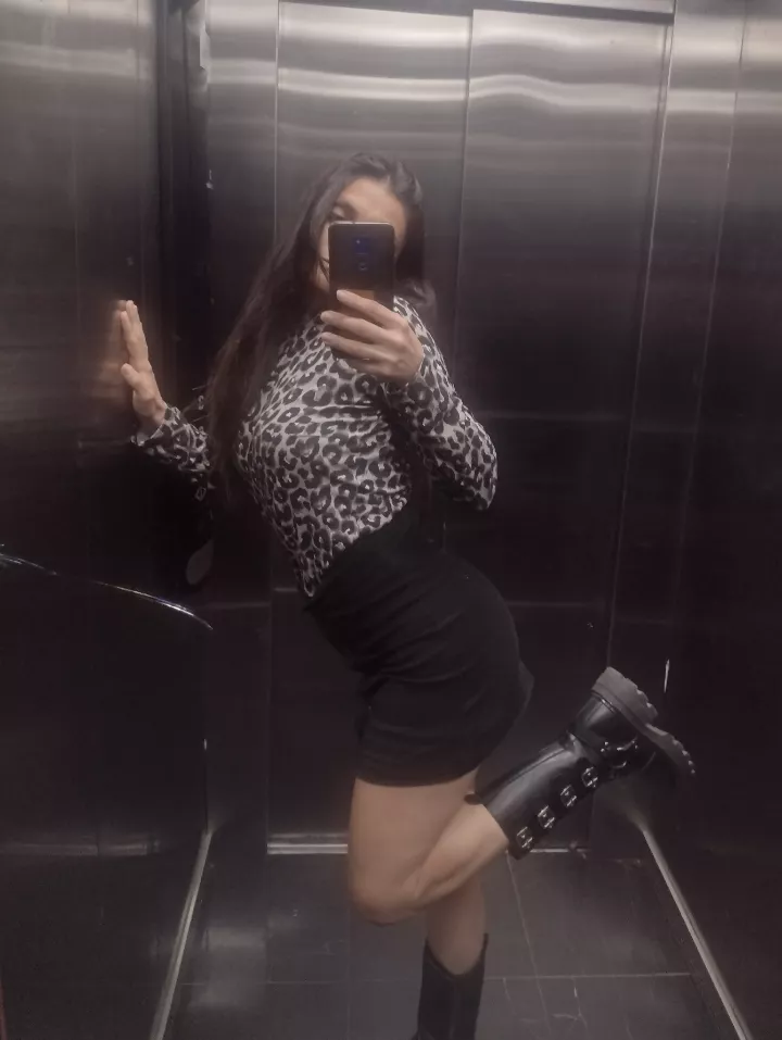 Hi! From the elevator 😈