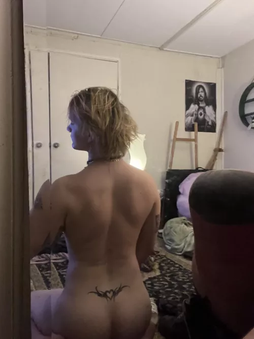 Hi hi I’m desperate for friends