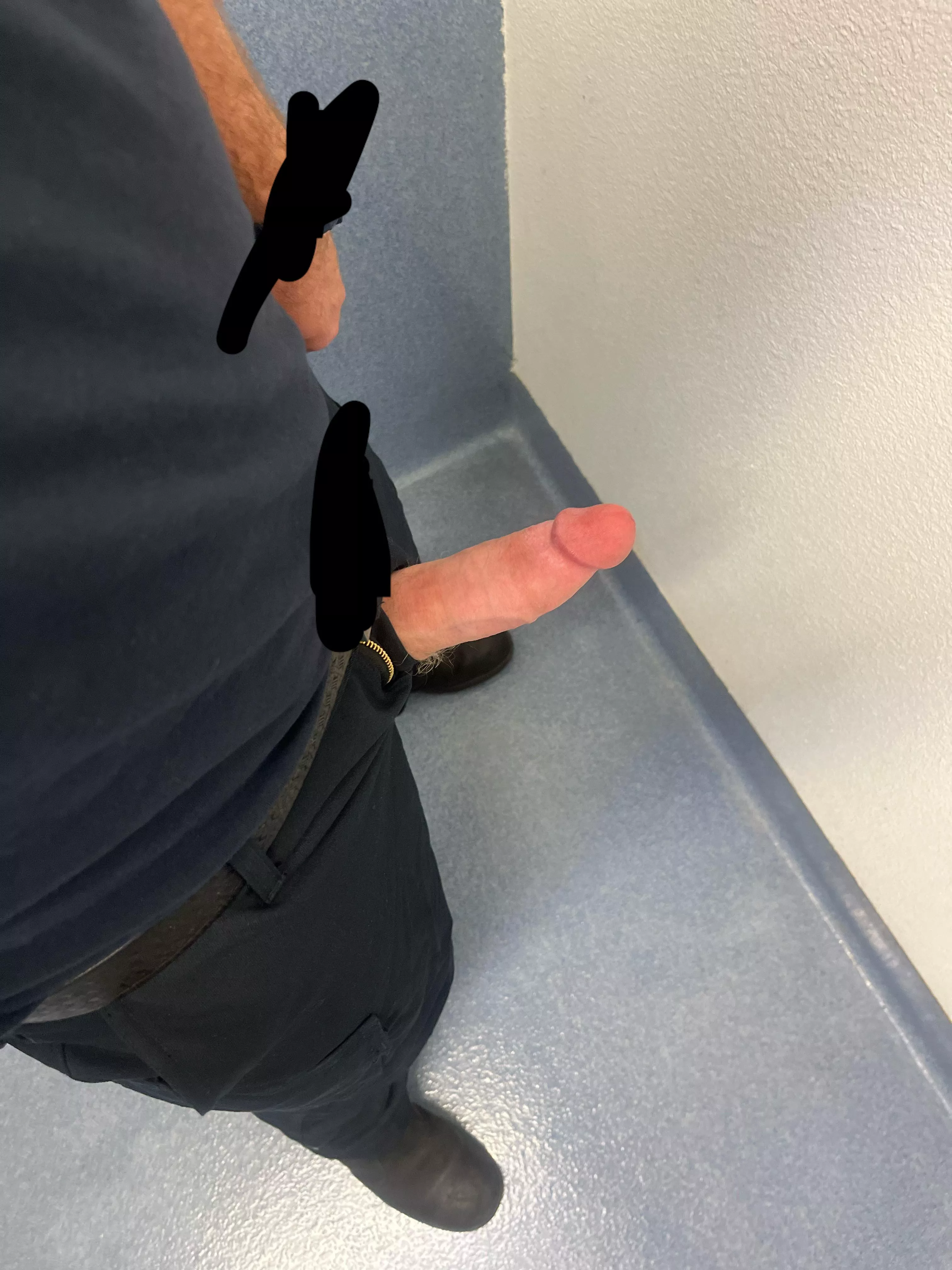 Horny Engineer at work, someone help! DMs open