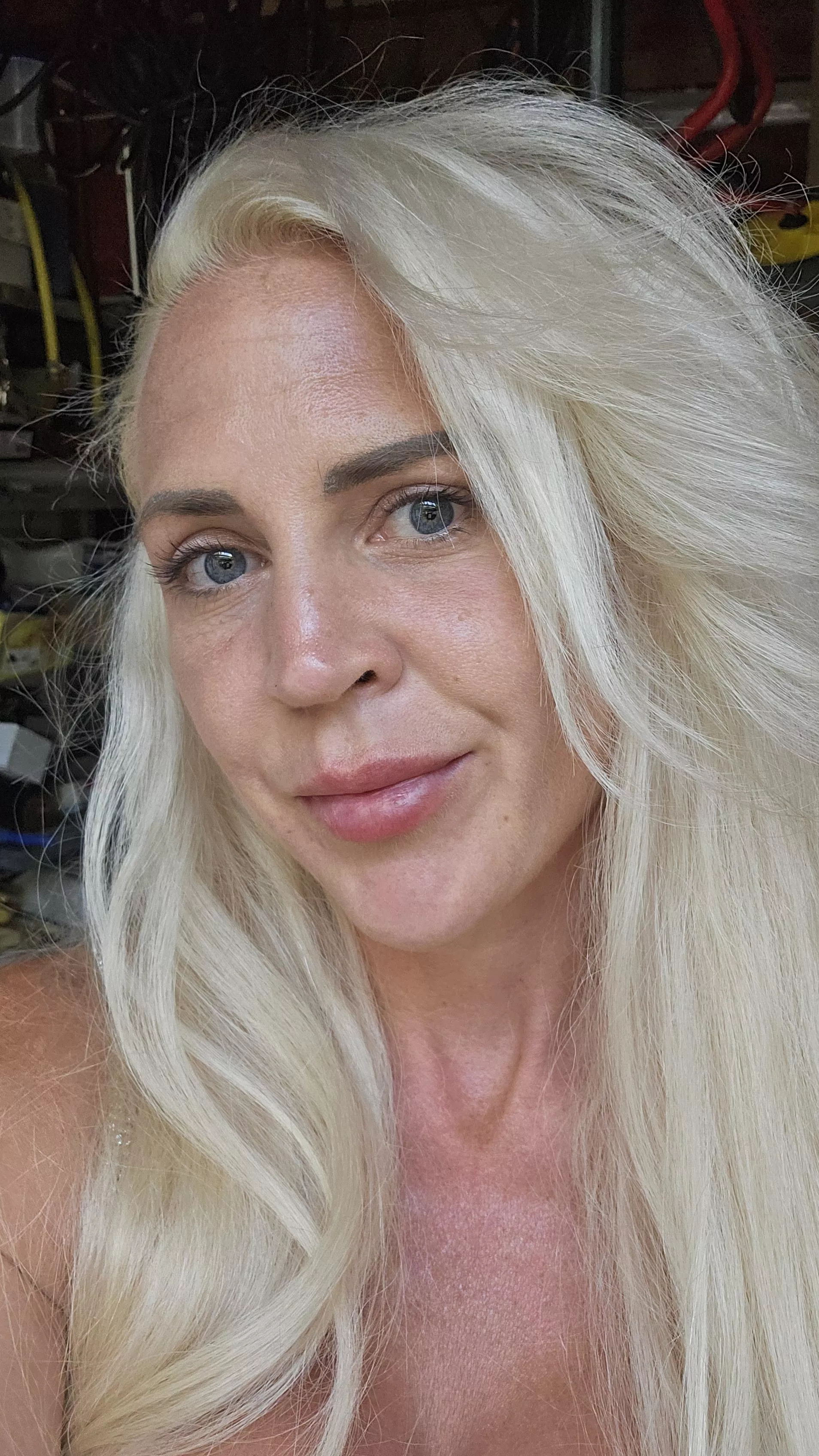 How do you like a close-up of this barefaced 60y/o beauty...