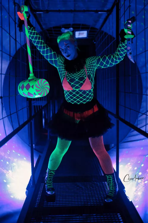 How much do you love clown tits