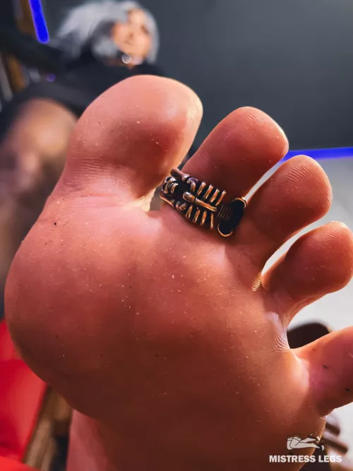 How my toe ring looks from down there? (oc)