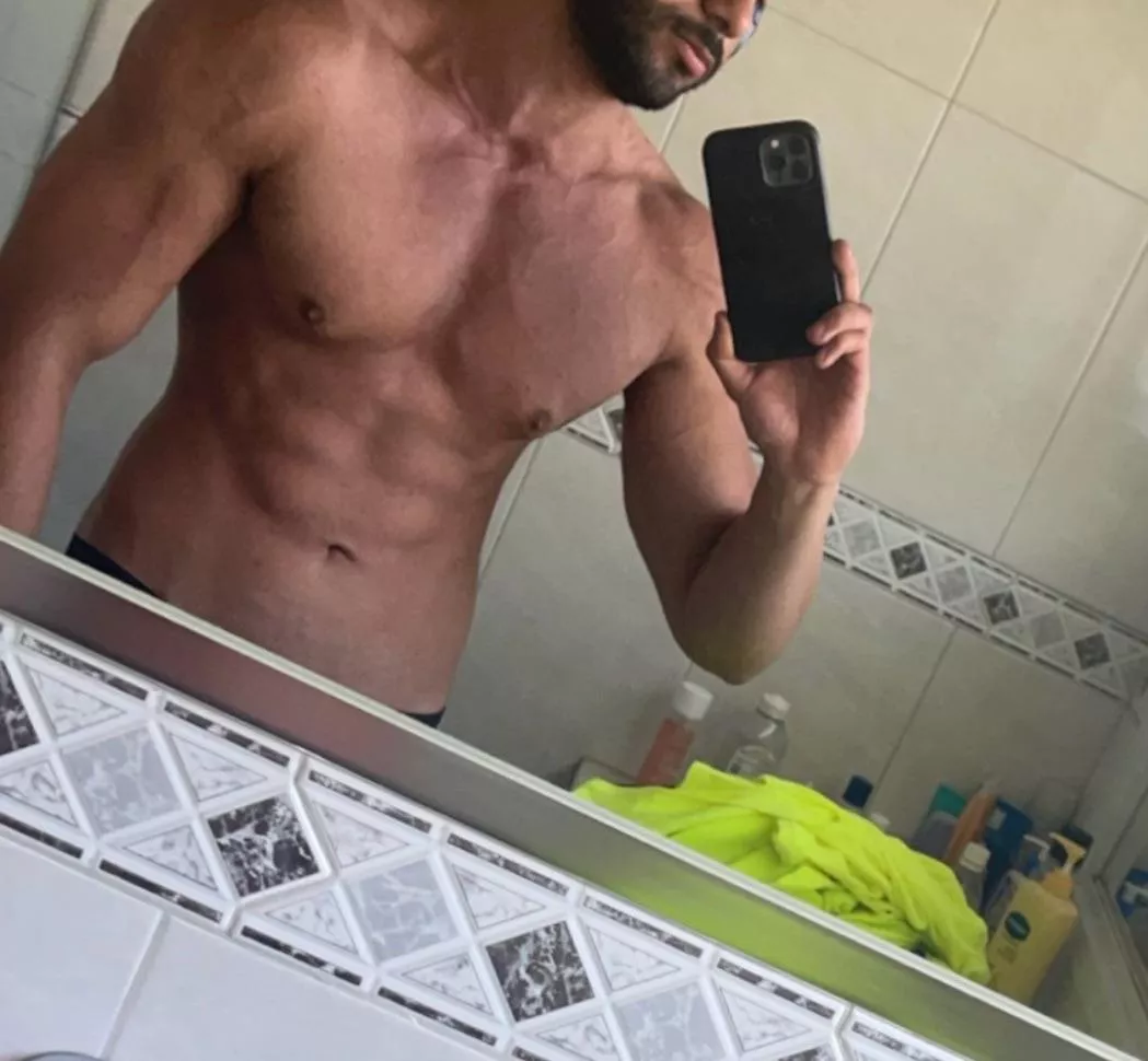 How’s the tan? 19M