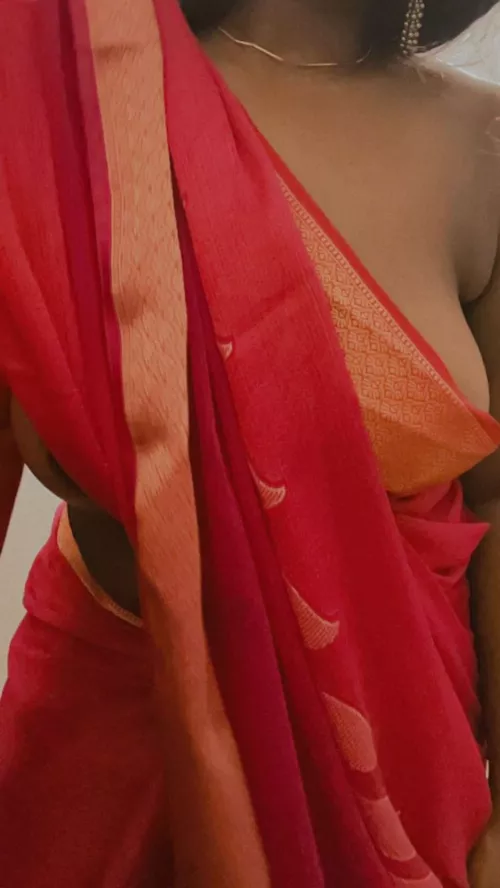 Hubby's way of draping a saree
