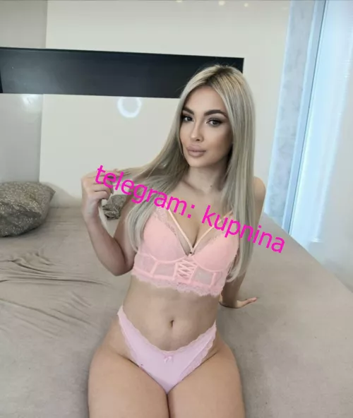 I can already see the spark in your eyes [F]22 [F4M]