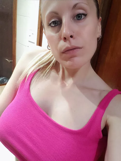 I can look into your eyes while I suck your cock 