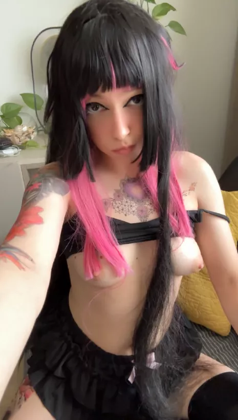 I don't even need a bra 🤭