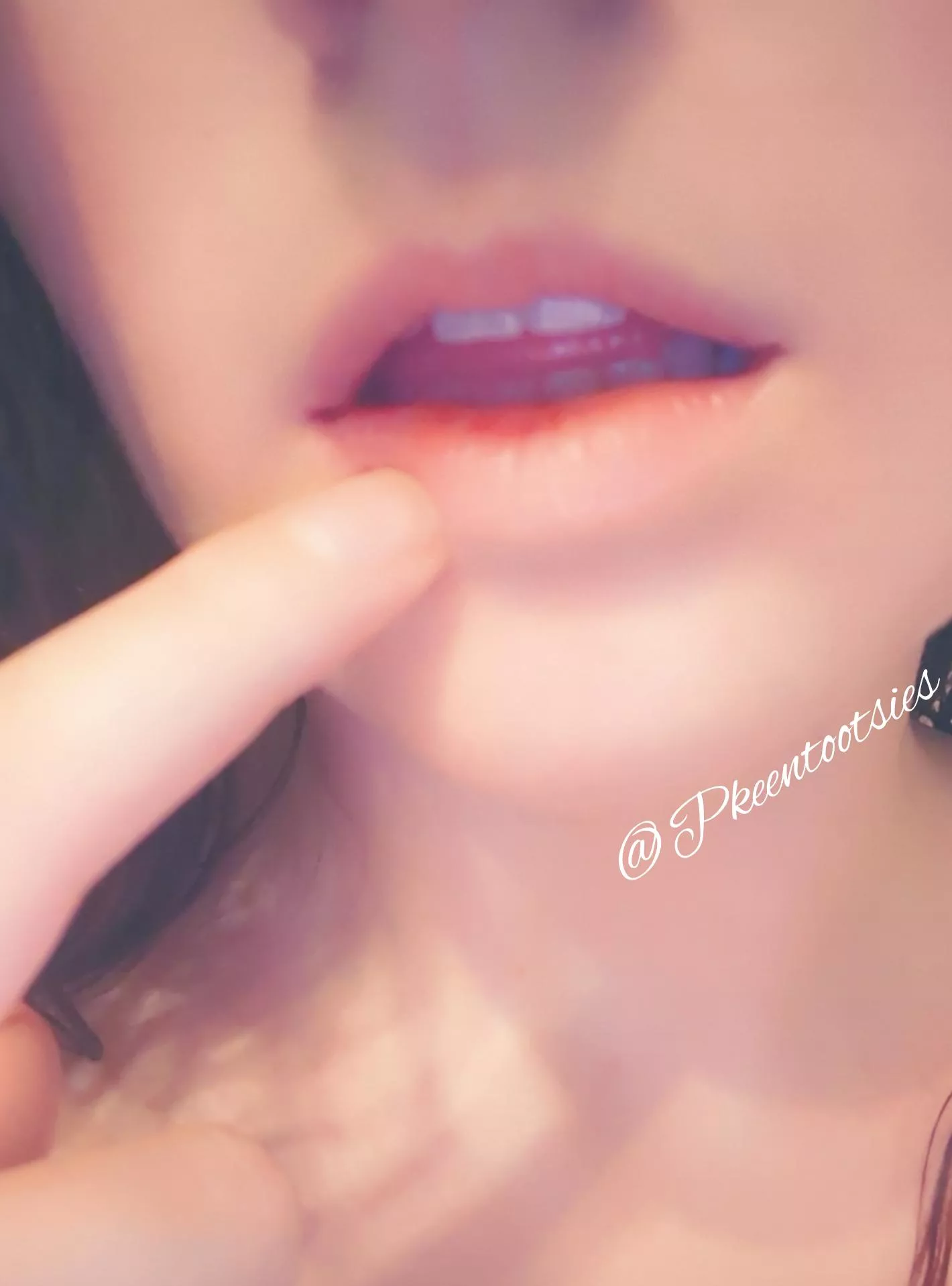 I don't have to shout or call you names, let me lean in close and whisper in your ear what I want so I can watch you melt to your knees  I don't have to shout or call you names, let me lean in close and whisper in your ear what I want so I can watch you melt to your knees
