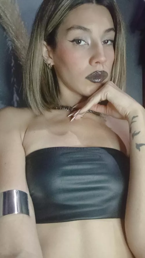 I doubt you're a good submissive. Everyone thinks they can do this and the truth is they can't.