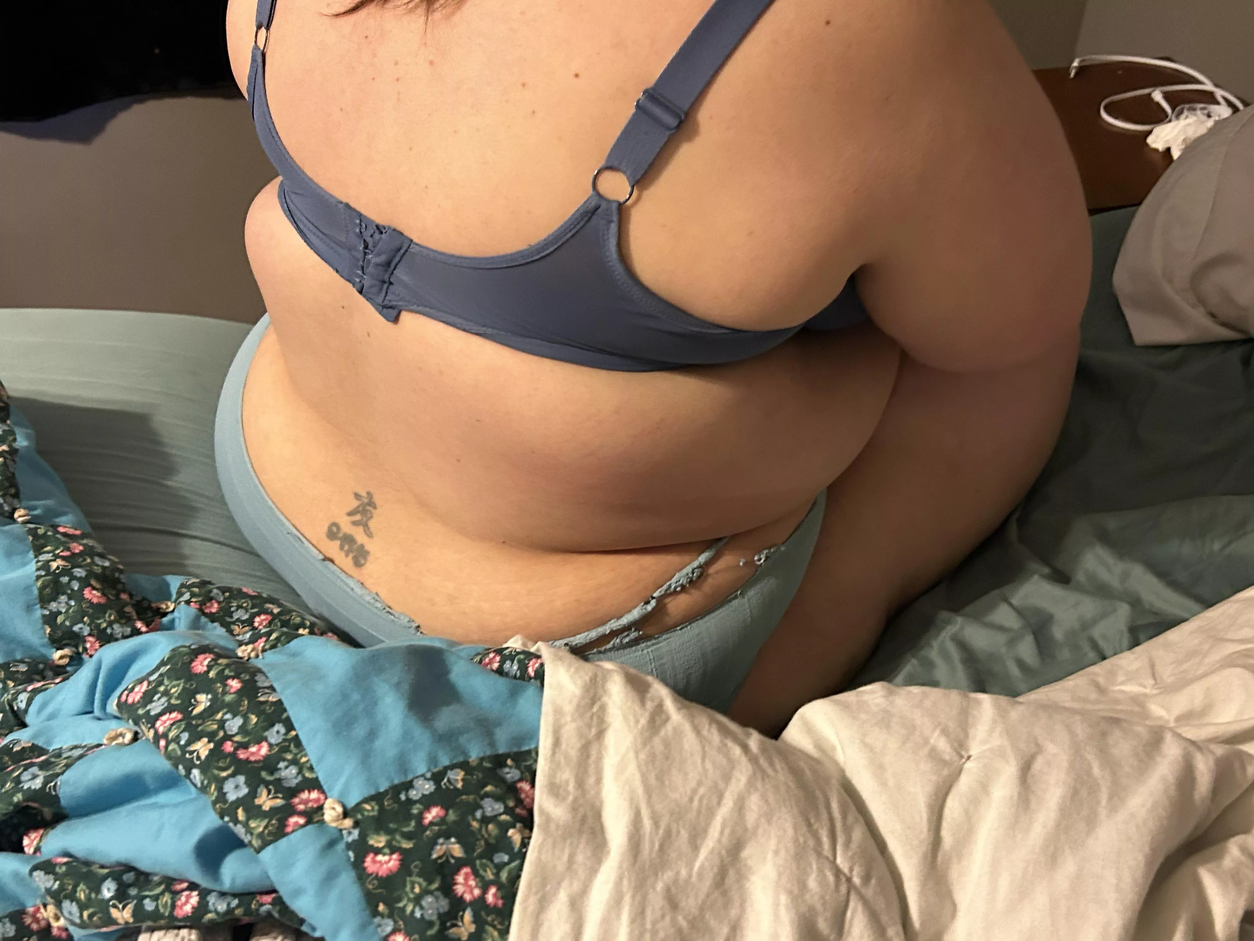 I feel like my clothes are getting tighter babe….ooooh, but did you see the toasted raviolis I got! 🤤🐷🥵