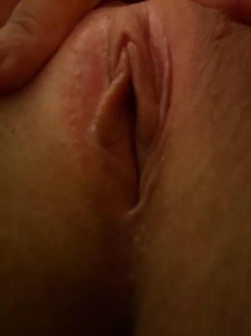 I know you older daddies like younger, tight little holes 