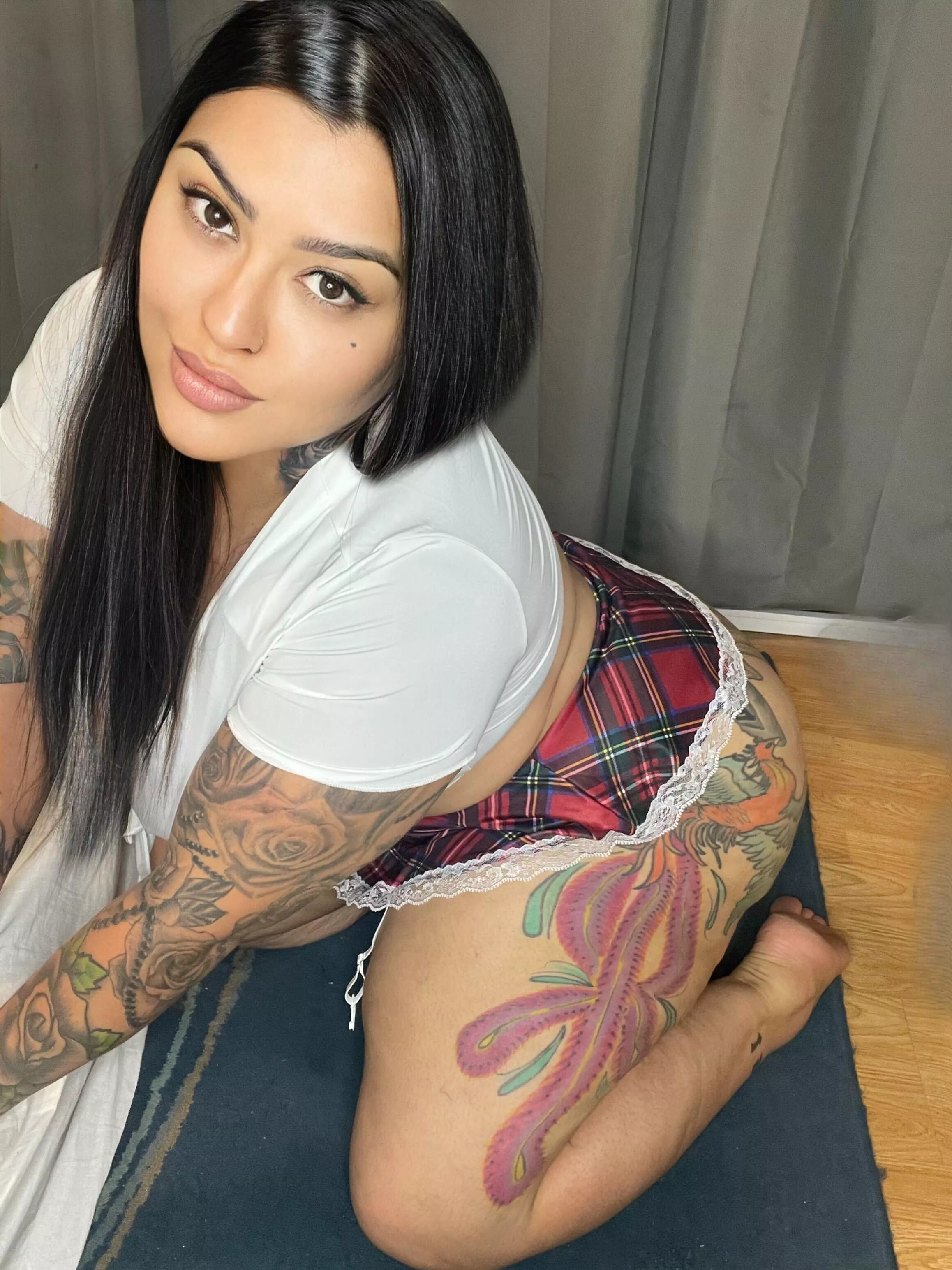 I like to surprise people with my sexy body
