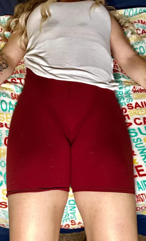 I love everyone at the gym, staring at my pussywedgie