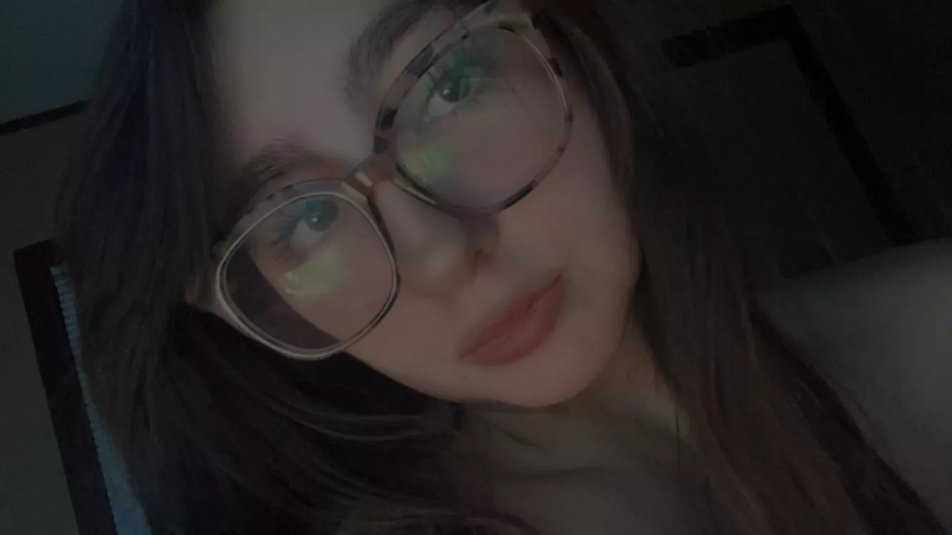 i love random sends but i want more. i want your whole paycheck. no you don’t deserve to eat tonight and idgaf about your rent due either, now pay up 🤷🏻‍♀️