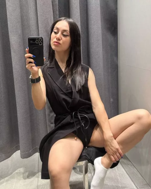 I love selfies in the mirror, since you can look from front to back