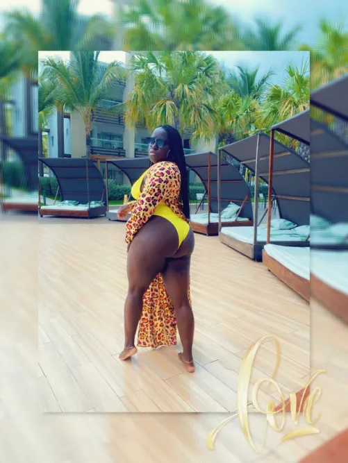 I wanna get naughty while on vacation 