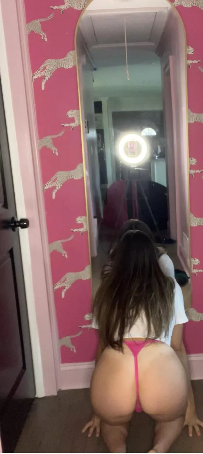 I want it touching my ass 