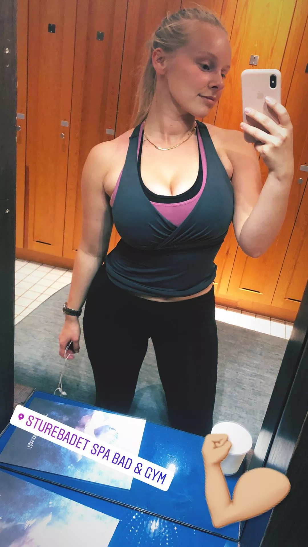 I wanta see her do cardio