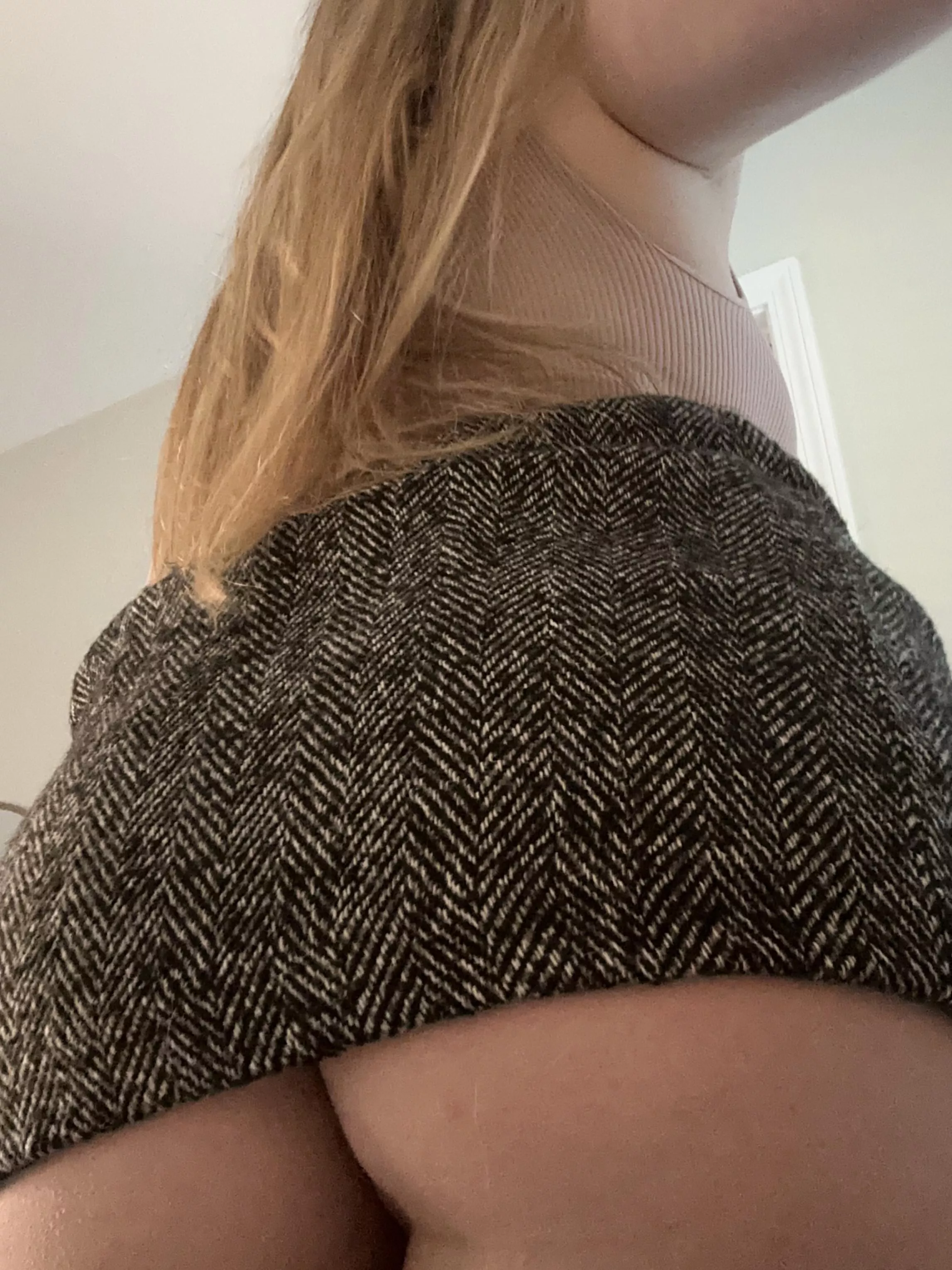 If you fuck my ass… promise to cum in me!