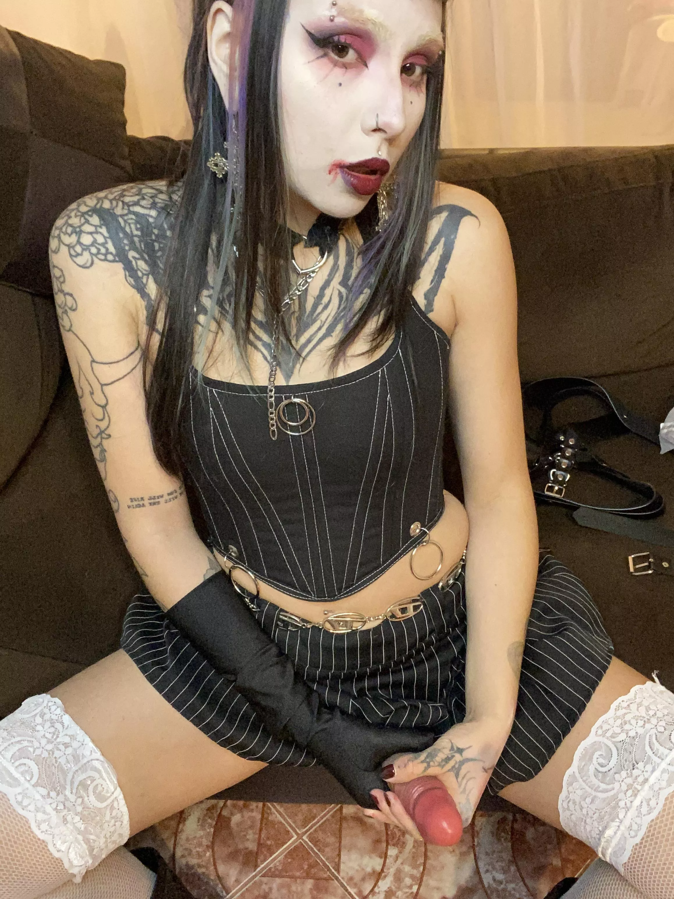 I'll make you put on my corset so that you're the best sissy vampire