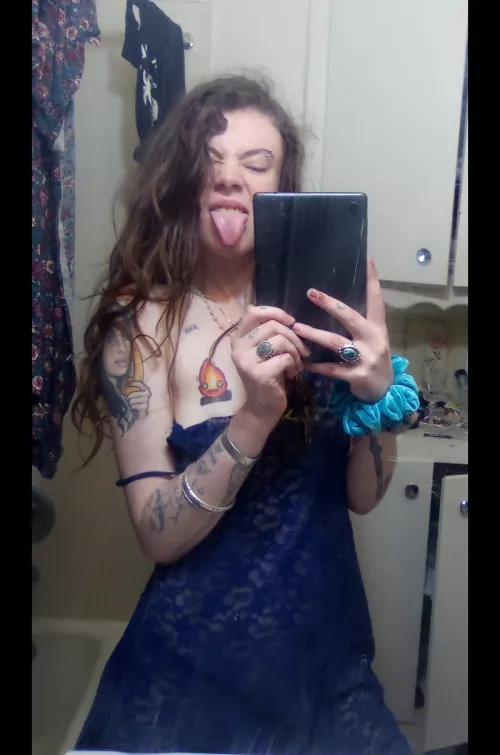 I'm so fucking Hot. Coincidentally, I'm gonna take All your money until you BEG Me to put you in debt. Dm for Tribute to begen your demise 😈