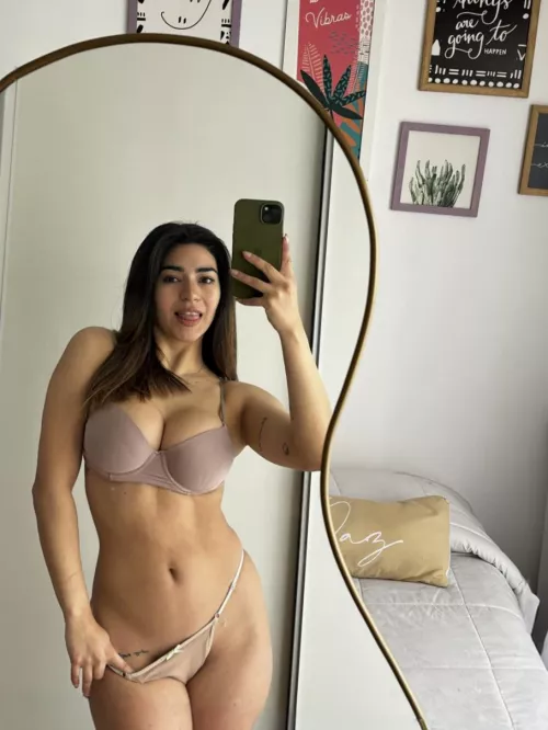 I’m wondering if there’s still interest in me as a Latina MILF
