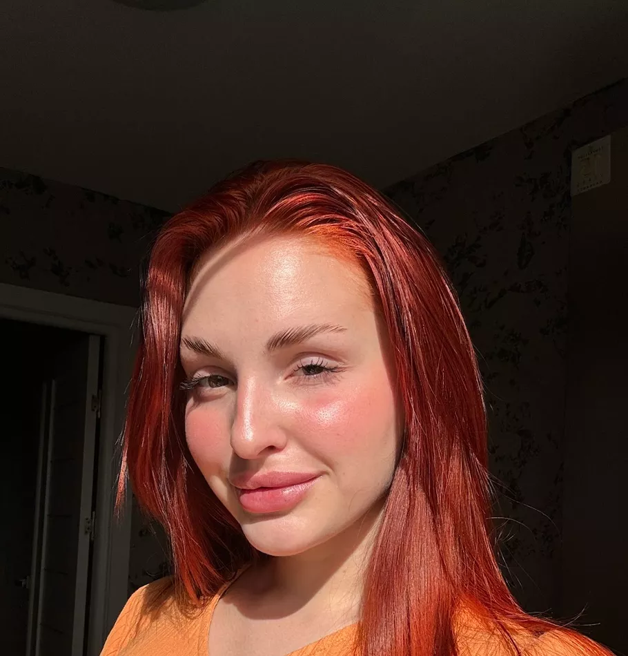 imagine banging this young ginger every day))