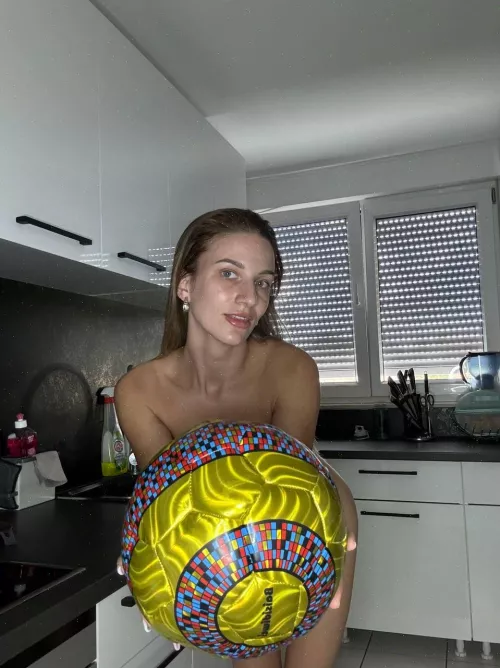 innocent & perky… am i f#ckable? 💄