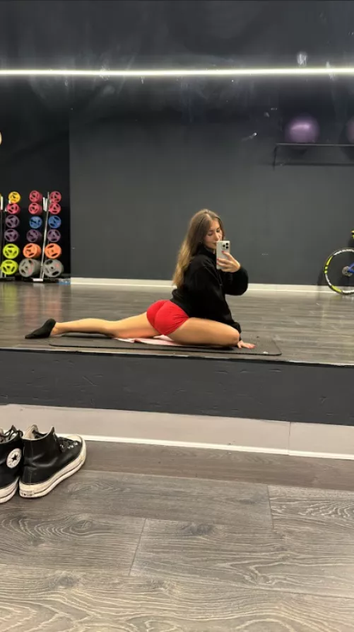 Is it okay if I hang out here :)